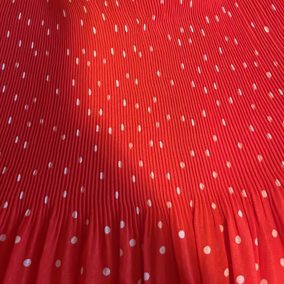 Lush Bright Red White Polka Dot Accordion Pleated Flowy Spaghetti Strap Tank Top - Picture 3 of 3